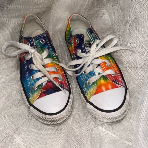 Tie-dyed converse - Picture 3 of 5
